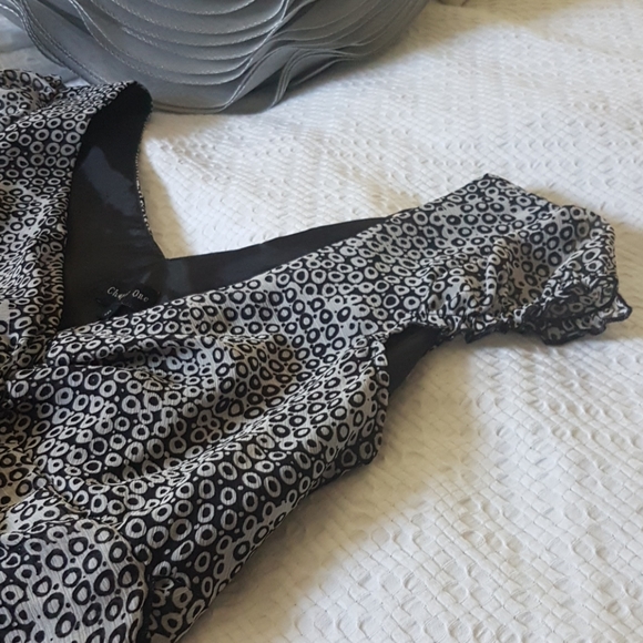 Chapter One sleeveless top - Picture 3 of 6